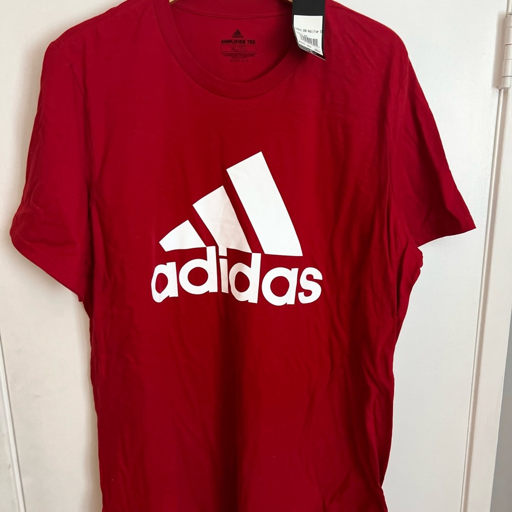 Adidas T-Shirt - Logo Front - NWT - XL